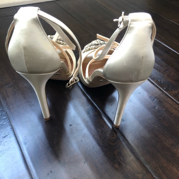Badgley Mischka Heels - Picture 2 of 7